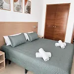 Costa Beach, Pool And Parking Apartmán