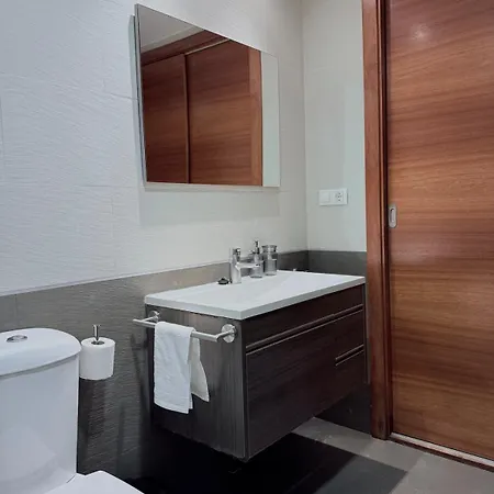 Appartement Costa Beach, Pool And Parking *