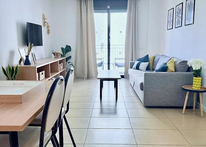 Costa Beach, Pool And Parking Appartement *